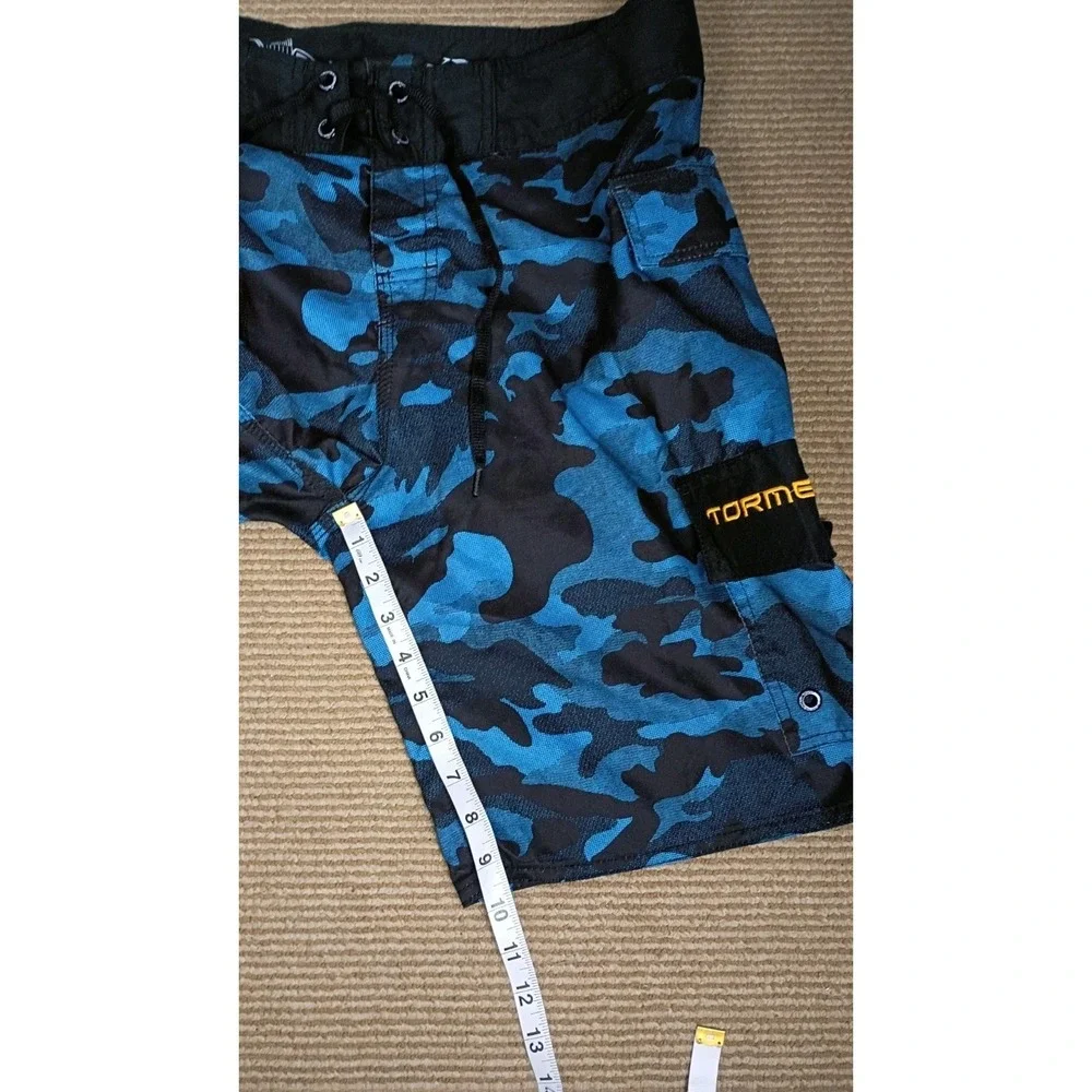 TORMENTER Mens Size 32 Blue Black Camo Embroidered Fishbone Board Shorts Beach